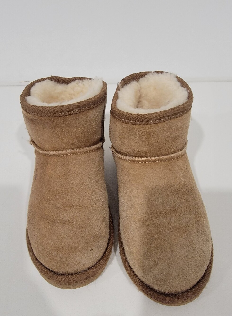 UGG Kids Classic Shearling-Lined Ankle Boots - Chestnut